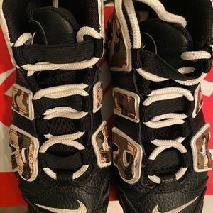 Nike Air Uptempo army fatigue color